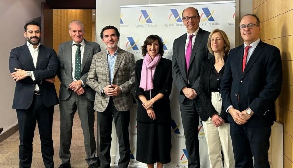 Comisión de Fiscalidad de la CEV con Rafael Fernández